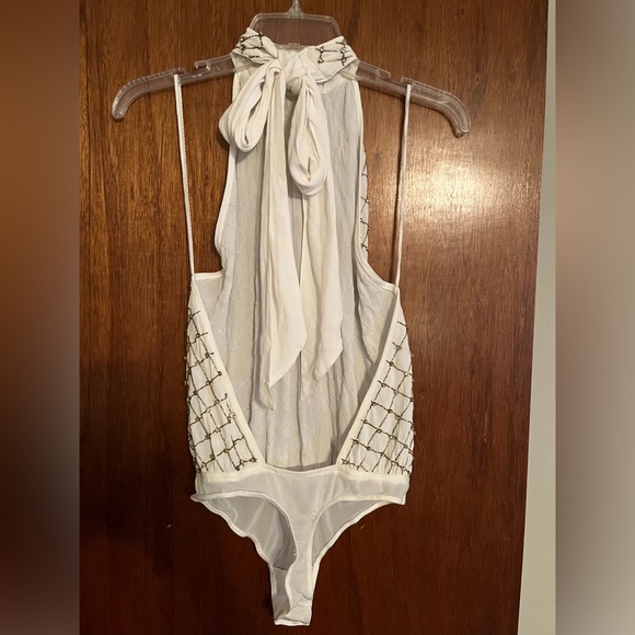 Free people cream and gold detail backless body suit size small - Picture 3 of 12